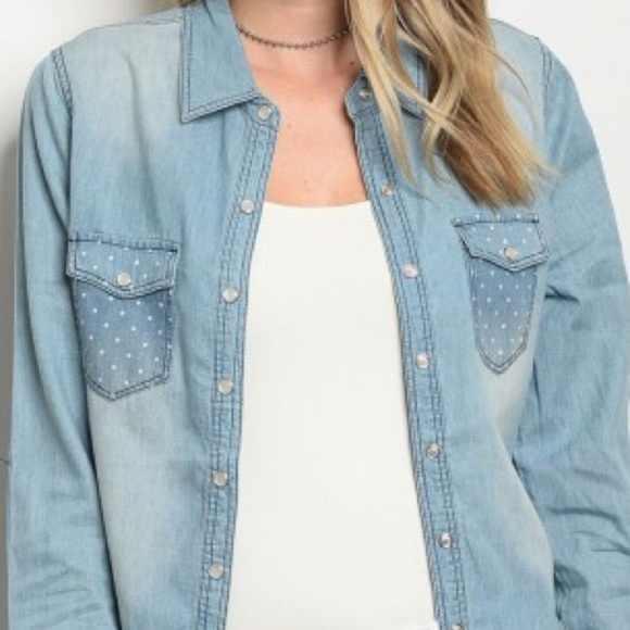 Denim Polka Dot Patch Top - Picture 3 of 16